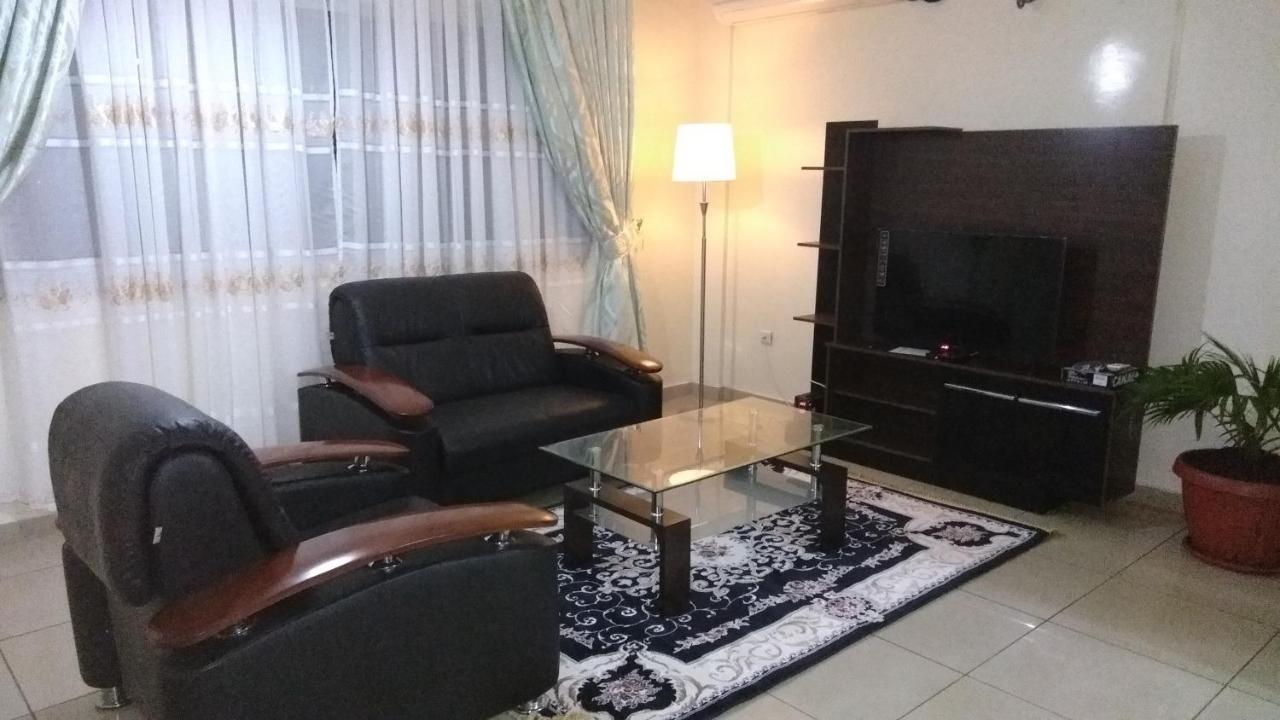 Residences Hotelieres Micheline Et Emile Bastos ยาอุนเด ภายนอก รูปภาพ