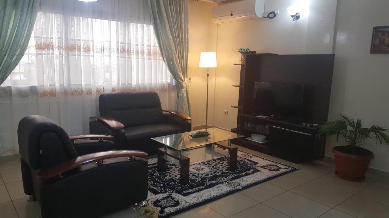 Residences Hotelieres Micheline Et Emile Bastos ยาอุนเด ภายนอก รูปภาพ