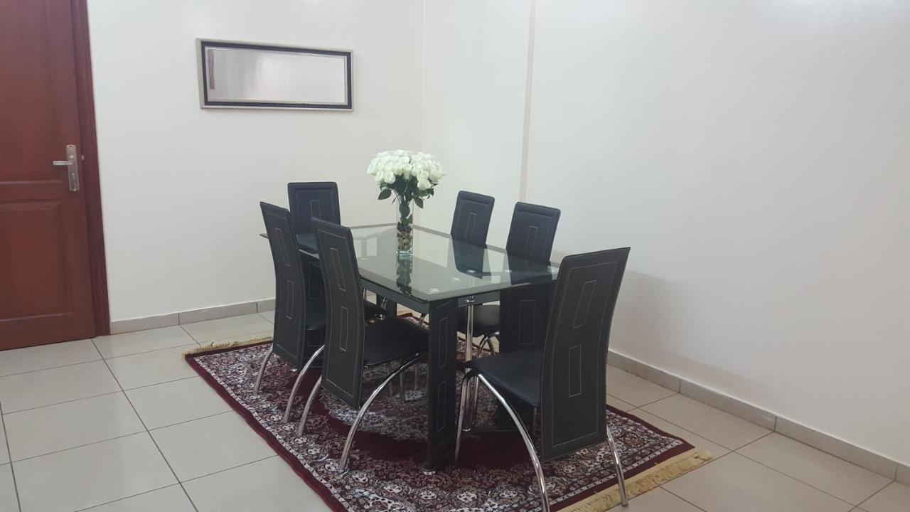 Residences Hotelieres Micheline Et Emile Bastos ยาอุนเด ภายนอก รูปภาพ