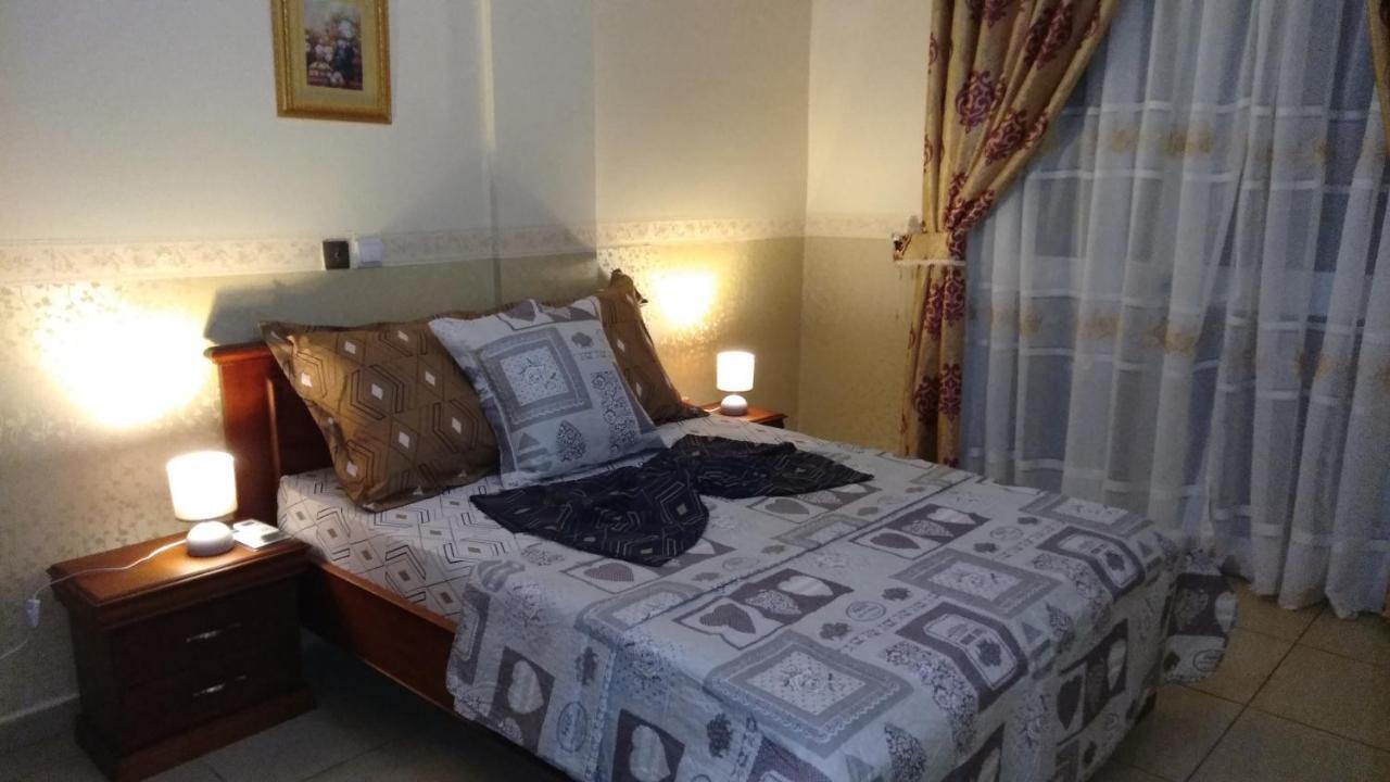 Residences Hotelieres Micheline Et Emile Bastos ยาอุนเด ภายนอก รูปภาพ