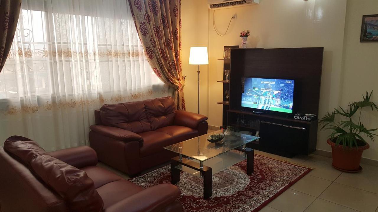 Residences Hotelieres Micheline Et Emile Bastos ยาอุนเด ภายนอก รูปภาพ