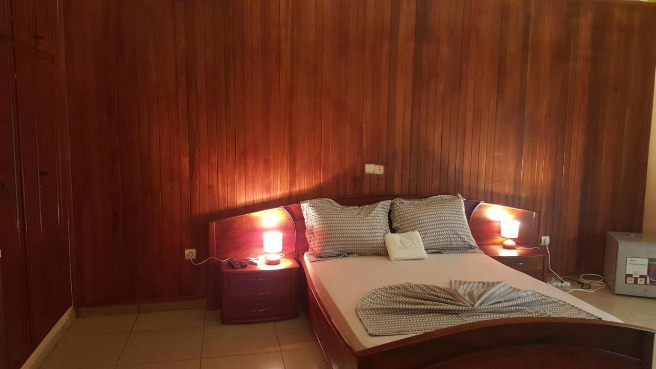 Residences Hotelieres Micheline Et Emile Bastos ยาอุนเด ภายนอก รูปภาพ