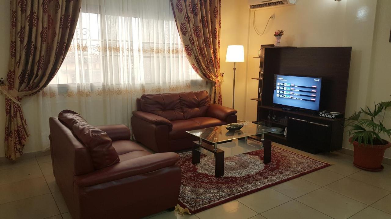 Residences Hotelieres Micheline Et Emile Bastos ยาอุนเด ภายนอก รูปภาพ