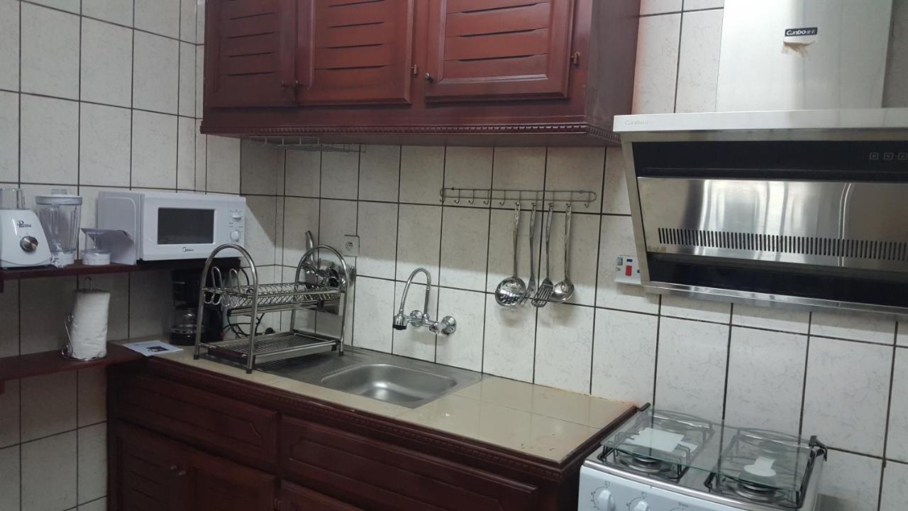 Residences Hotelieres Micheline Et Emile Bastos ยาอุนเด ภายนอก รูปภาพ
