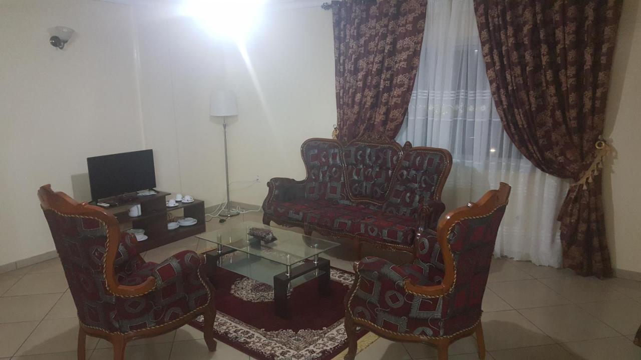 Residences Hotelieres Micheline Et Emile Bastos ยาอุนเด ภายนอก รูปภาพ