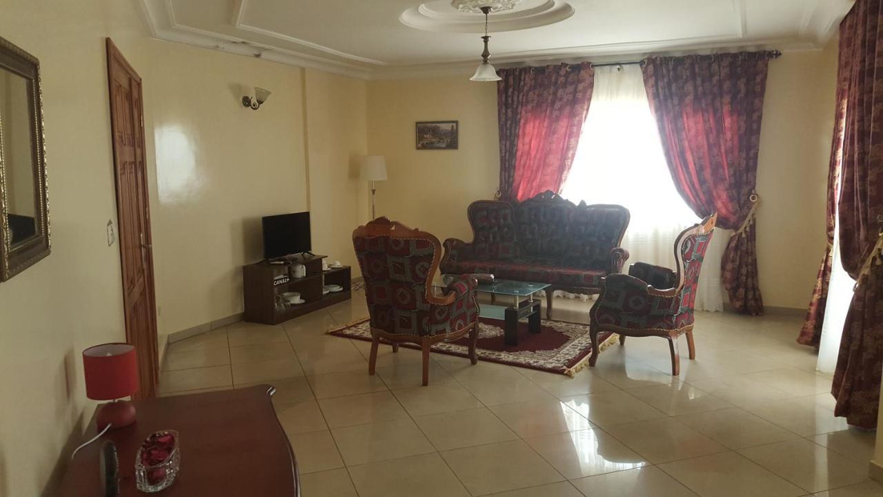 Residences Hotelieres Micheline Et Emile Bastos ยาอุนเด ภายนอก รูปภาพ