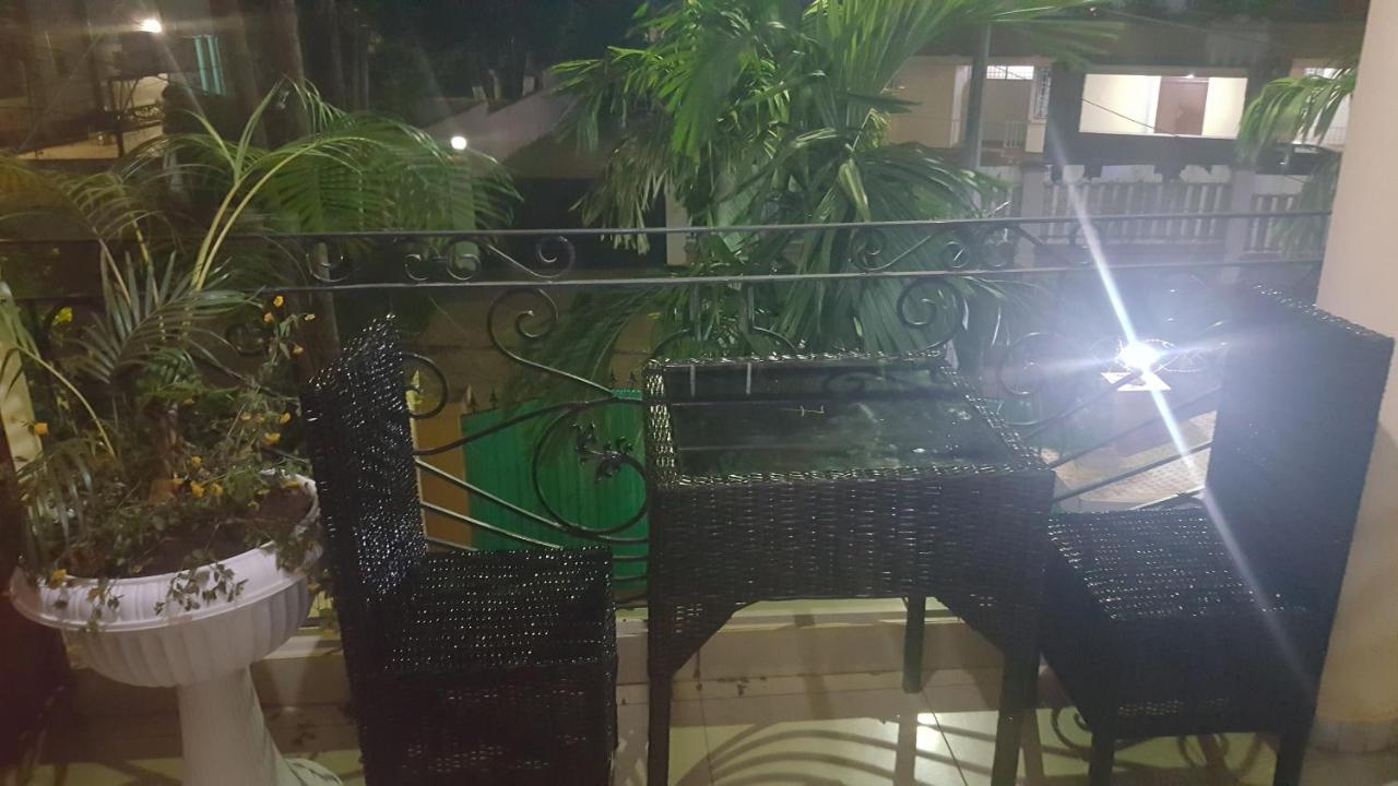 Residences Hotelieres Micheline Et Emile Bastos ยาอุนเด ภายนอก รูปภาพ